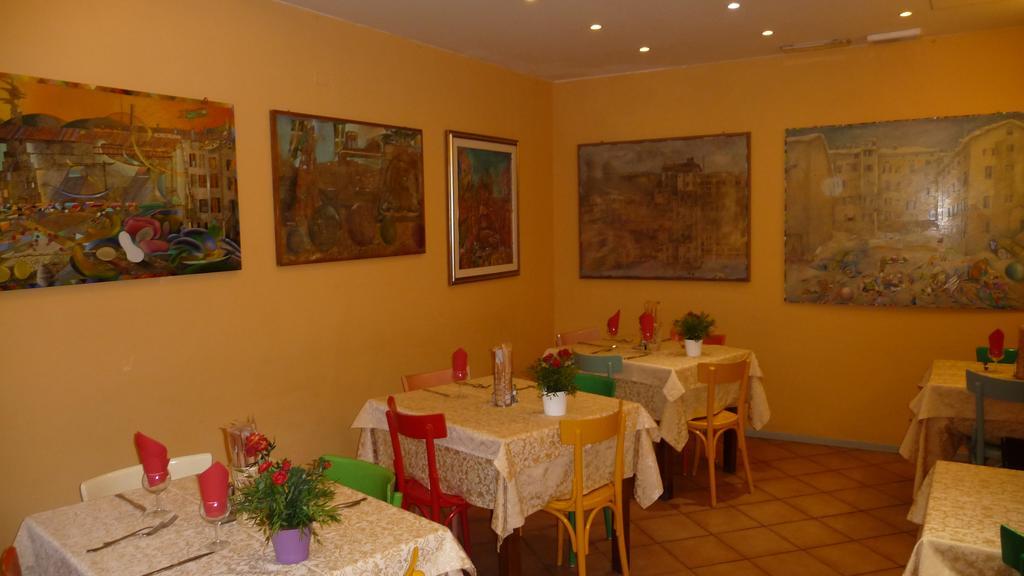 Albergo Ristorante Corsini Pavullo nel Frignano Eksteriør bilde