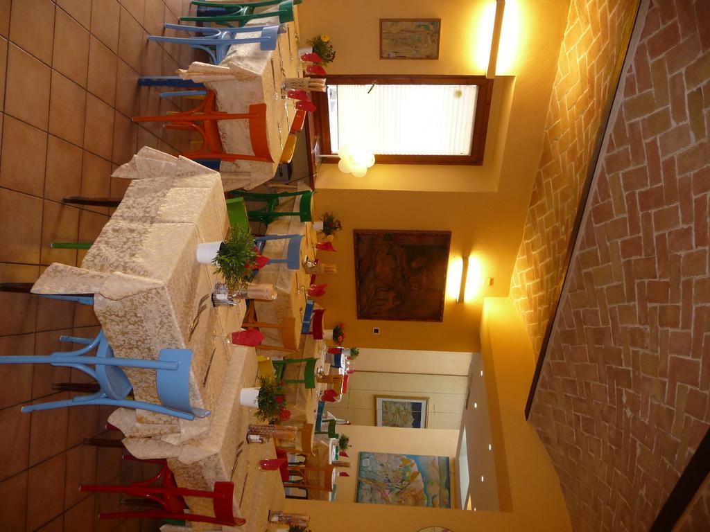 Albergo Ristorante Corsini Pavullo nel Frignano Eksteriør bilde
